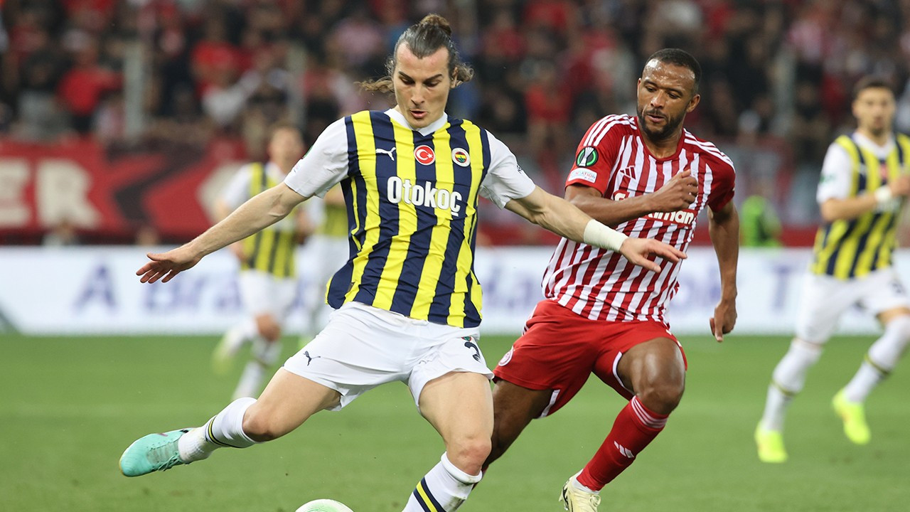 Fenerbahçe-Olympiakos maçı şifresiz mi, saat kaçta, ne zaman? Dev Maç TV8'de mi?