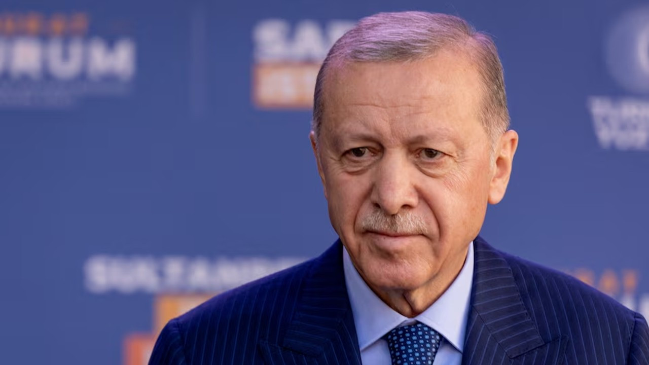 Erdoğan'dan İYİ Parti'nin yeni lideri Dervişoğlu'a tebrik