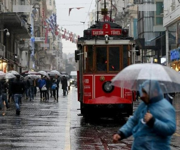Meteoroloji saat vererek uyardı: İstanbul dahil birçok il için sağanak alarmı