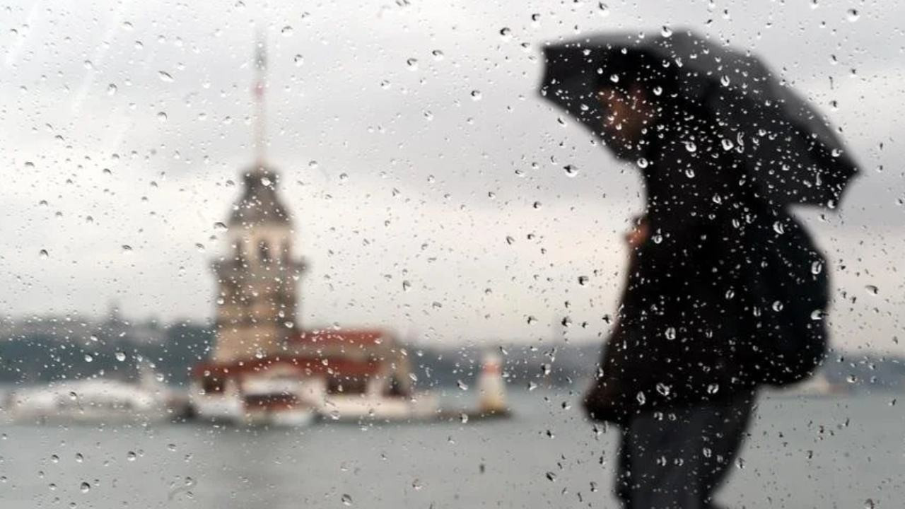 Meteoroloji İstanbul için saat verdi: Çok sayıda kente sağanak yağış uyarısı
