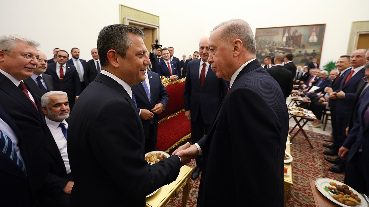 Cumhurbaşkanı Erdoğan ile Özel bugün görüşecek