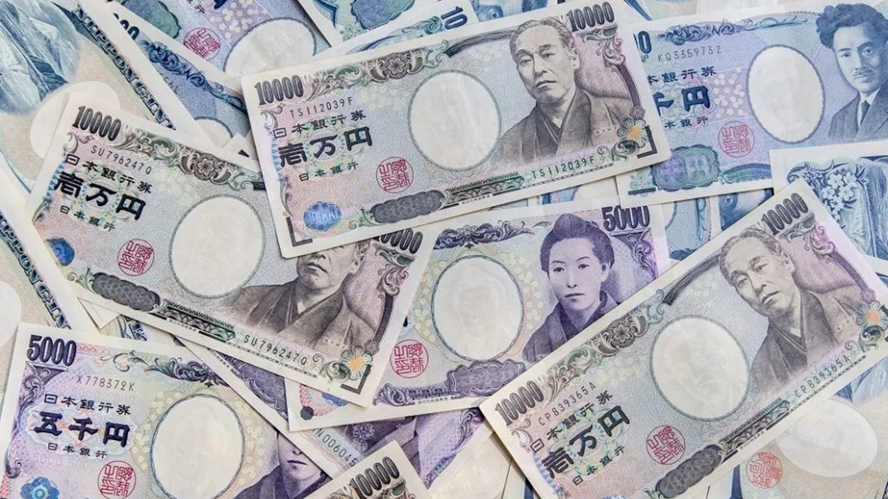 Japonya'da yen endişesi: 'Müdahaleye hazırız'