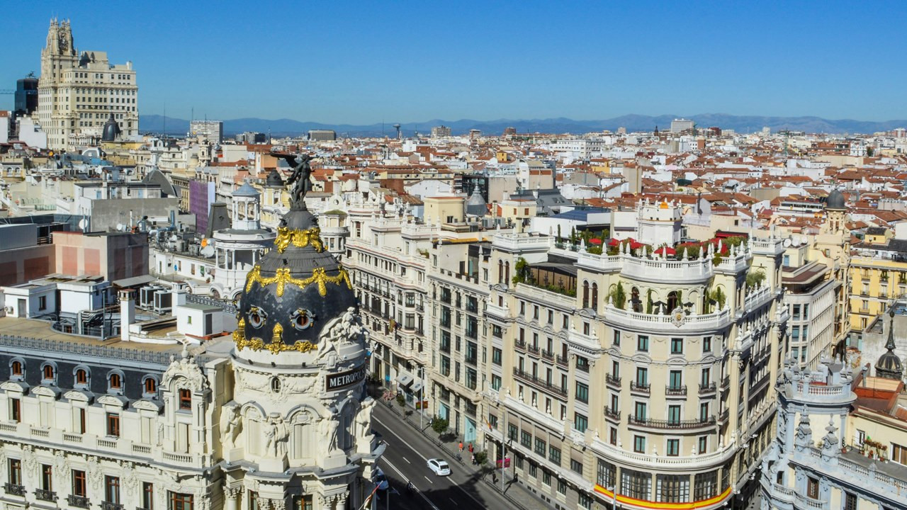 Madrid'de turiste izinsiz ev kiralayana 100 bin avro ceza!