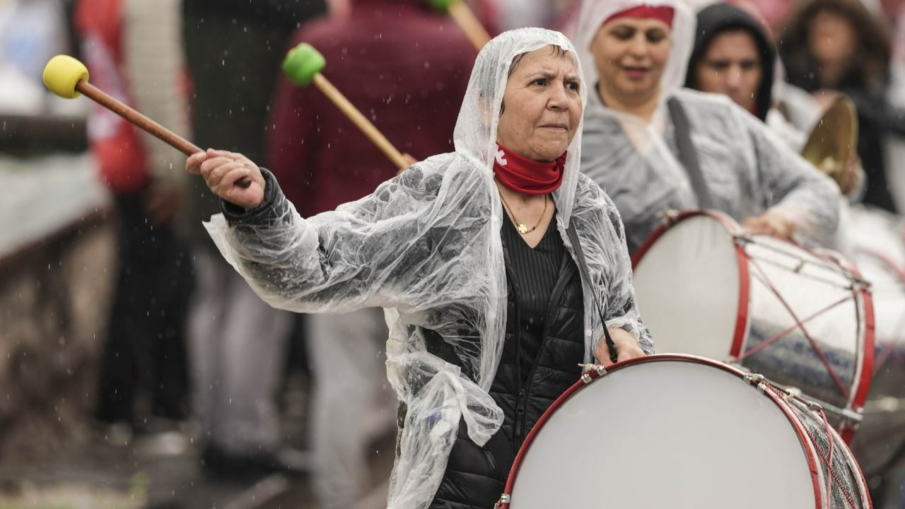 Yağışlı havaya rağmen Ankara'da 1 Mayıs kutlandı