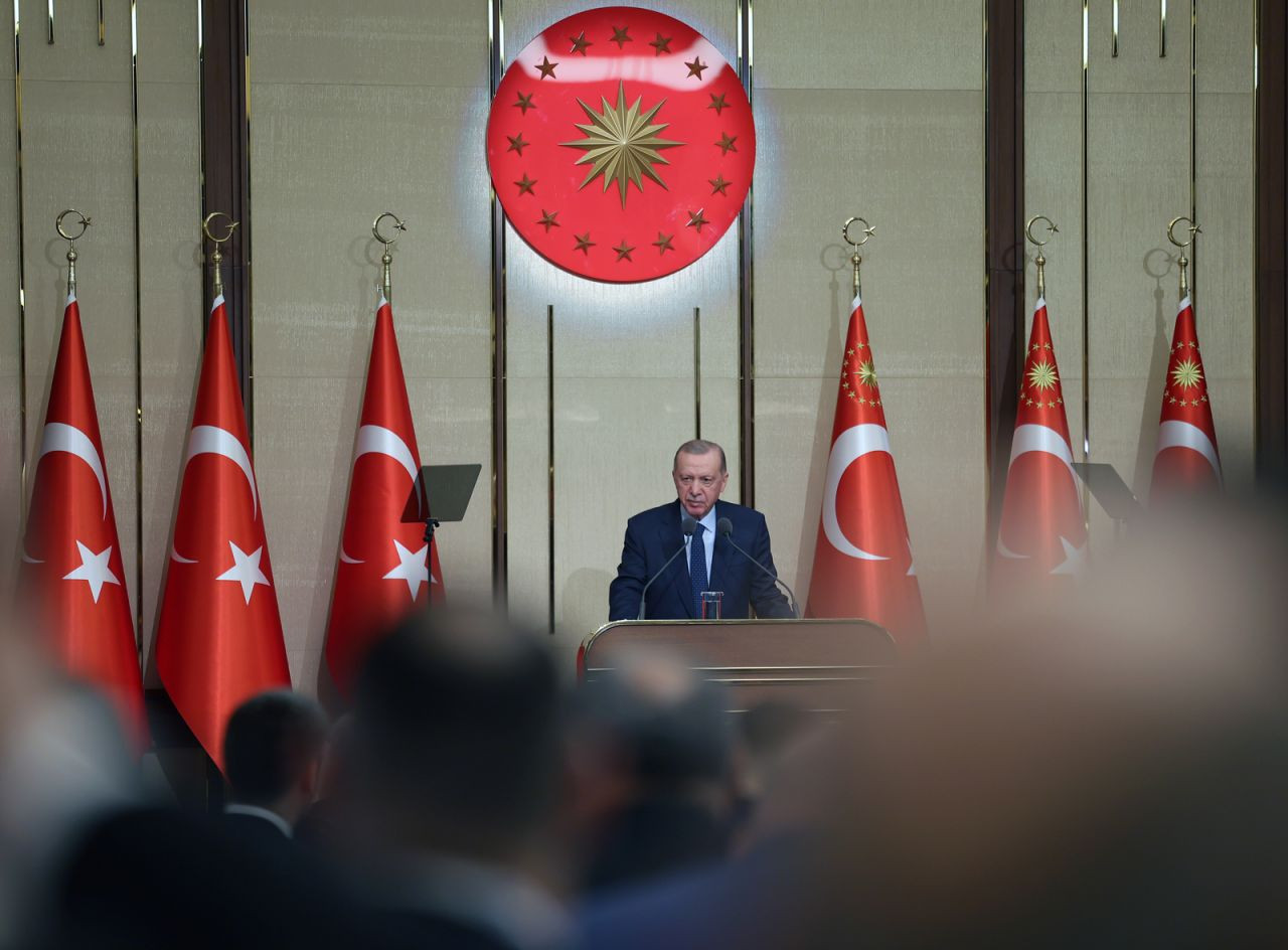 Cumhurbaşkanı Erdoğan AK Parti'de değişimin formülünü verdi - Sayfa 2