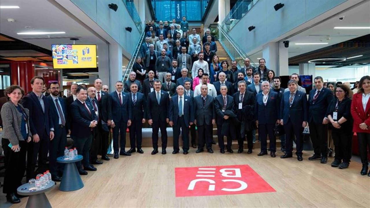 Teknopark İstanbul’da girişimciler yatırımcılarla bir araya geldi