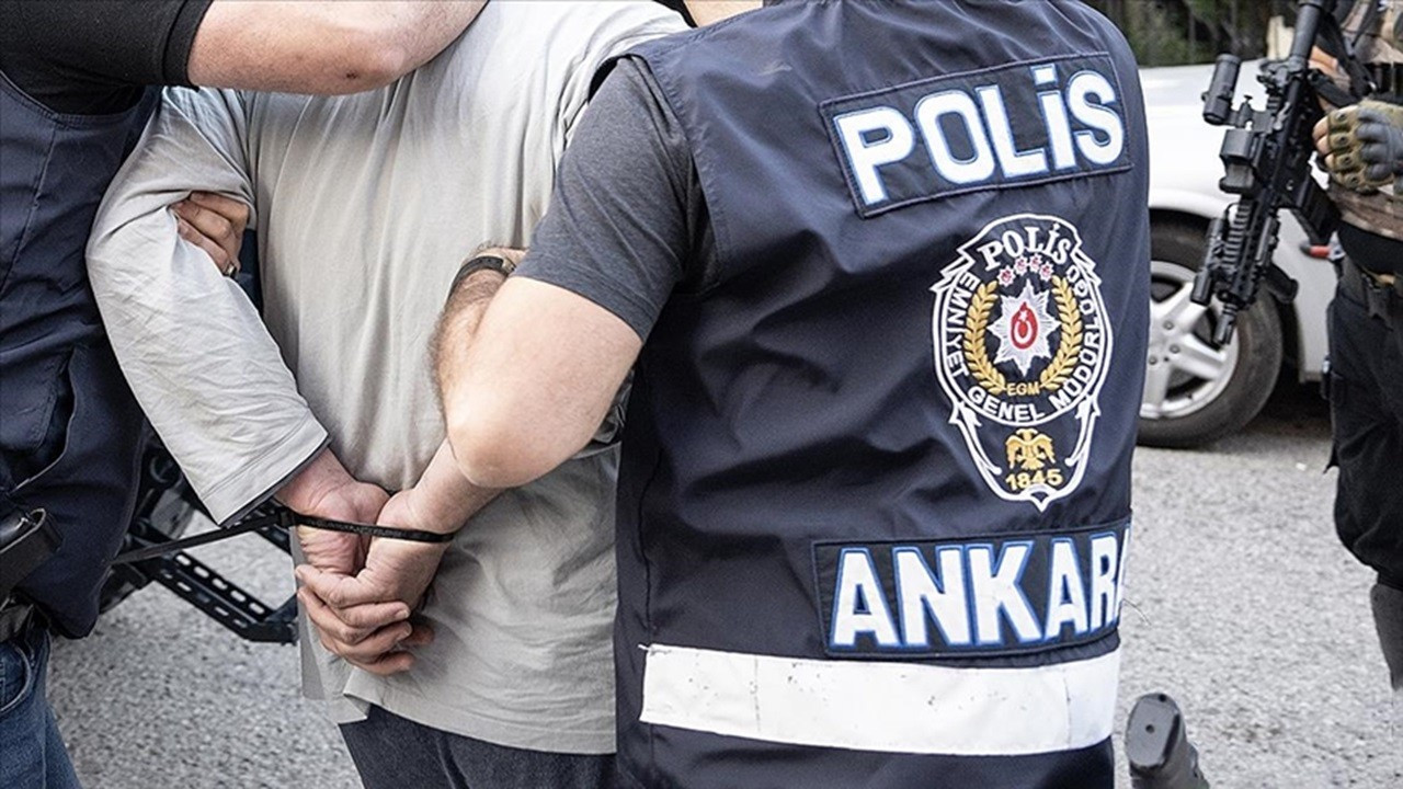 Ankara İl Emniyet Müdür Yardımcısı Ayhan Bora Kaplan soruşturması kapsamında görevden uzaklaştırıldı