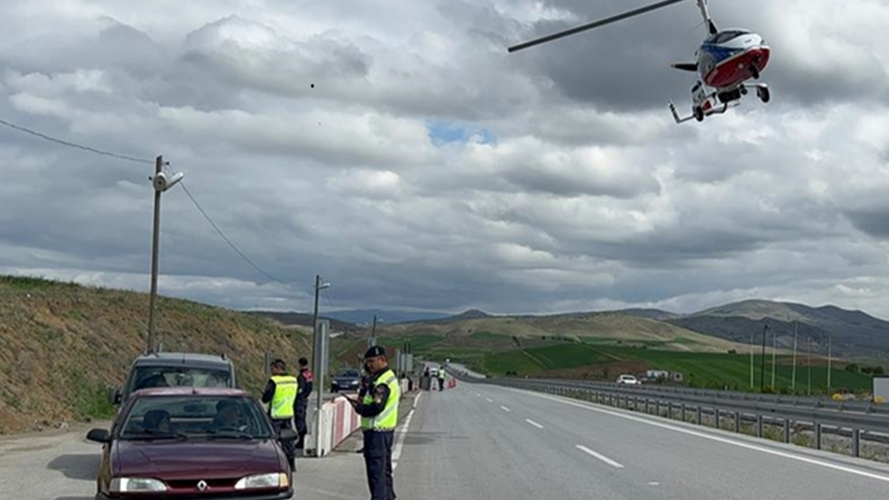 Çankırı'da cayrokopterle trafik denetimi yapıldı