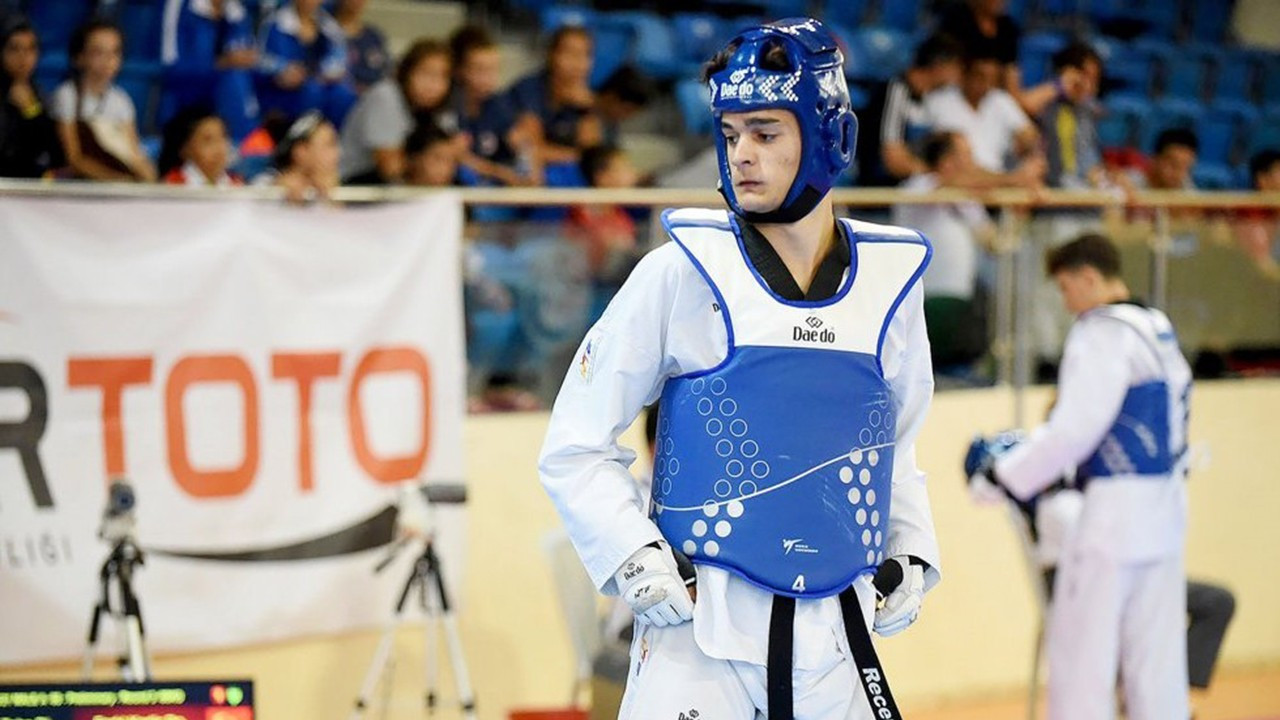 Enbiya Taha Biçer Avrupa Şampiyonası'nda altın madalya kazandı