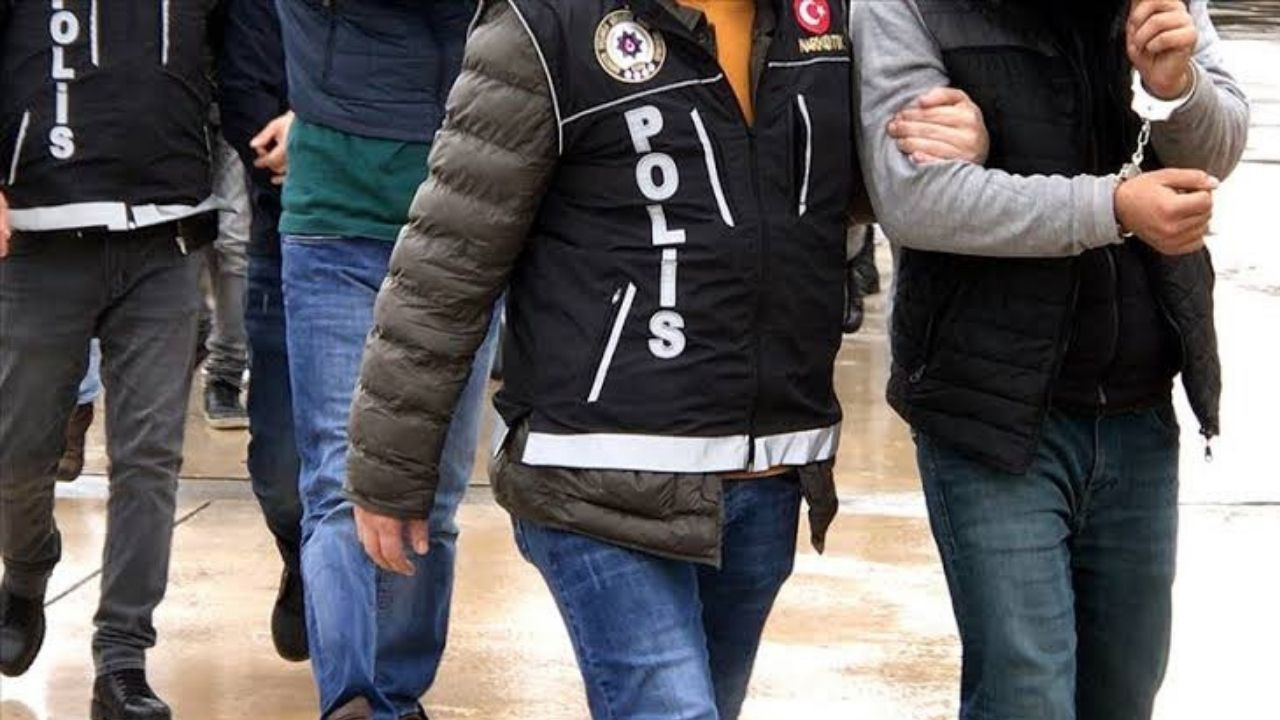 ABD'li müze müdürüne İstanbul'da gözaltı