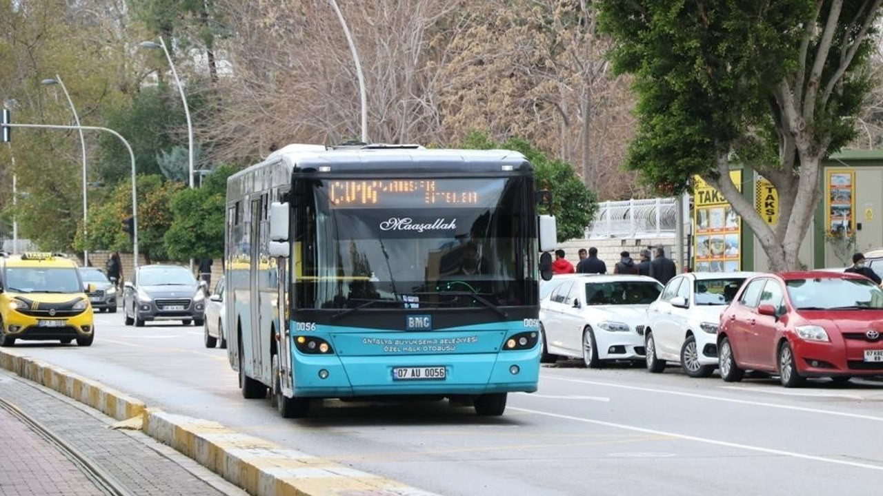Antalya'da toplu taşımaya yüzde 33 zam: Tam, emekli, öğretmen ve öğrenci tarifesi belli oldu