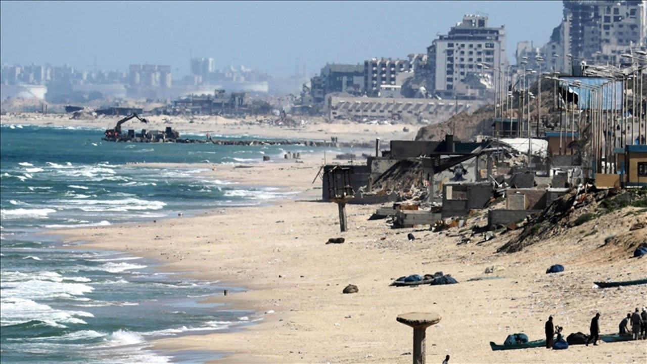 Gazze’deki geçici limanın kurulumu tamamlandı: Yardımlara birkaç gün içerisinde başlanacak