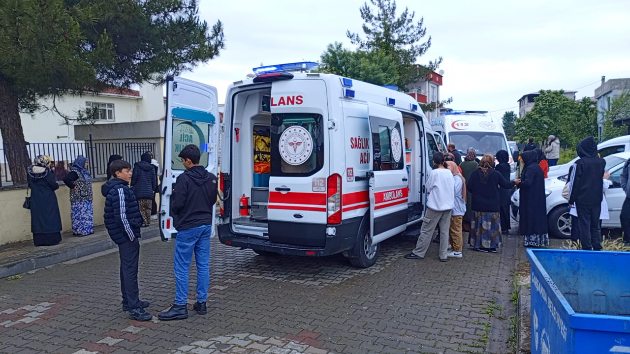 Biber gazından etkilenen 25 öğrenci hastaneye kaldırıldı