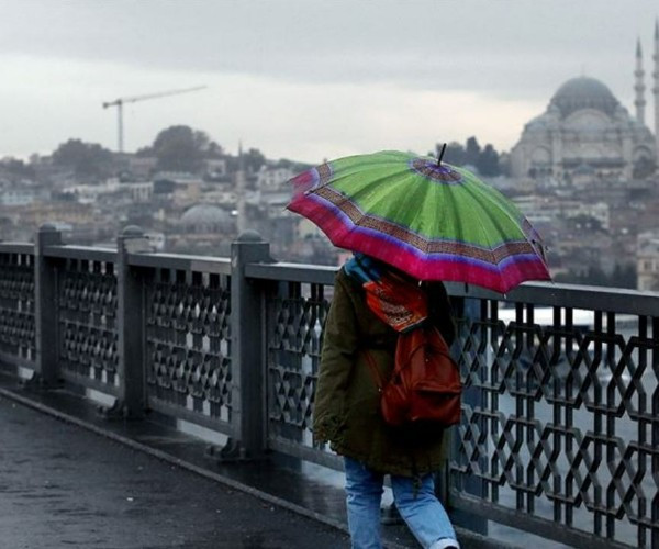 Meteoroloji saat verdi: İstanbul dahil çok sayıda il için gök gürültülü sağanak uyarısı