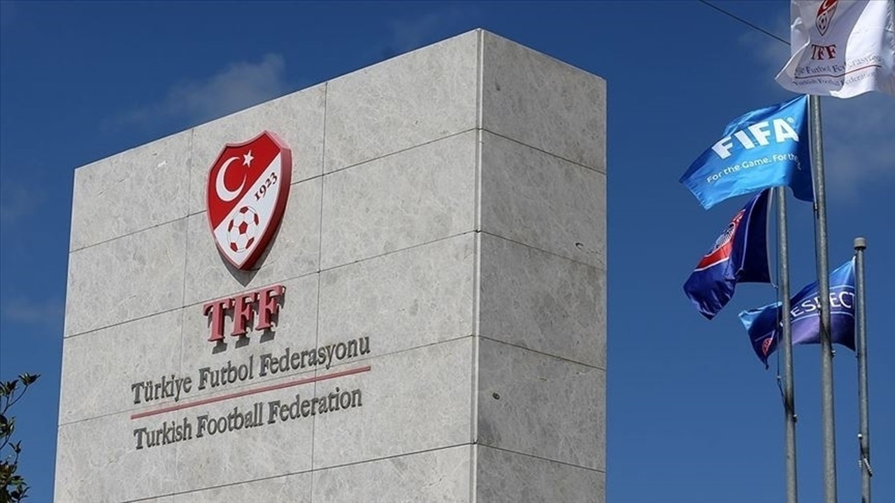 TFF ve üç büyüklerden, 19 Mayıs Atatürk'ü Anma, Gençlik ve Spor Bayramı mesajı