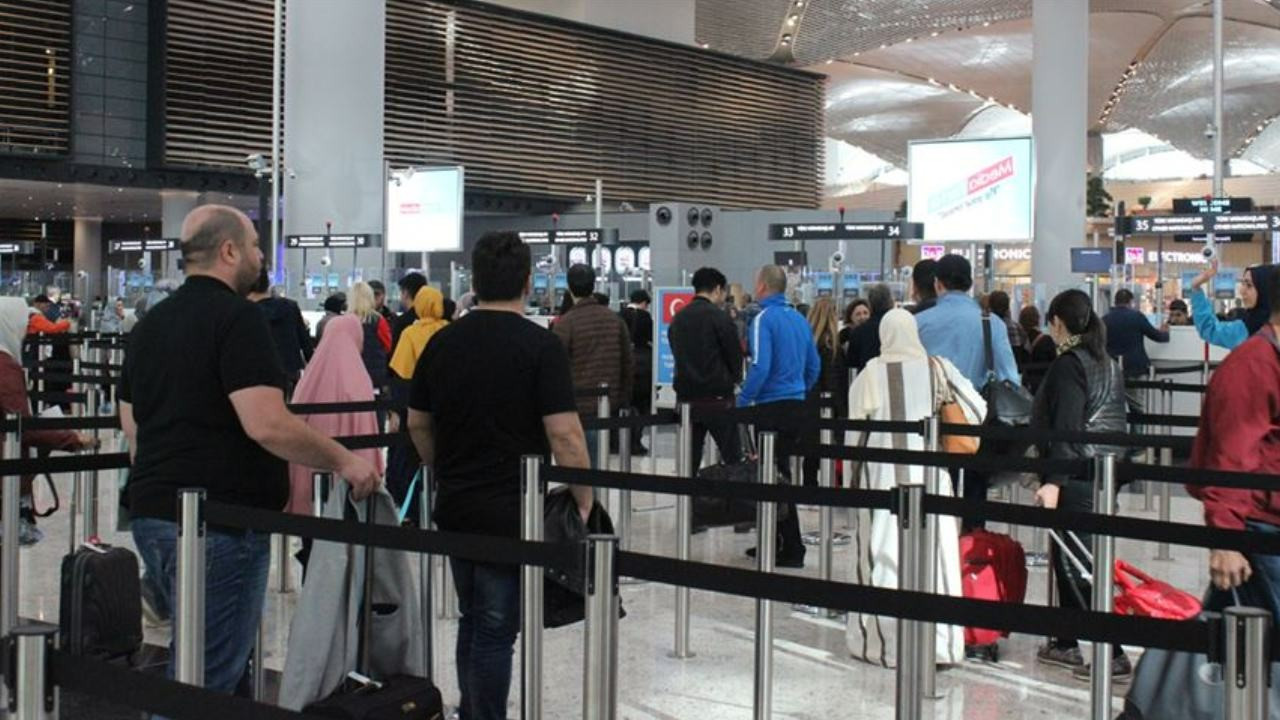 Bakan Uraloğlu havalimanlarında yeni dönemi açıkladı: Kabul etmeyen uçağa alınmayacak