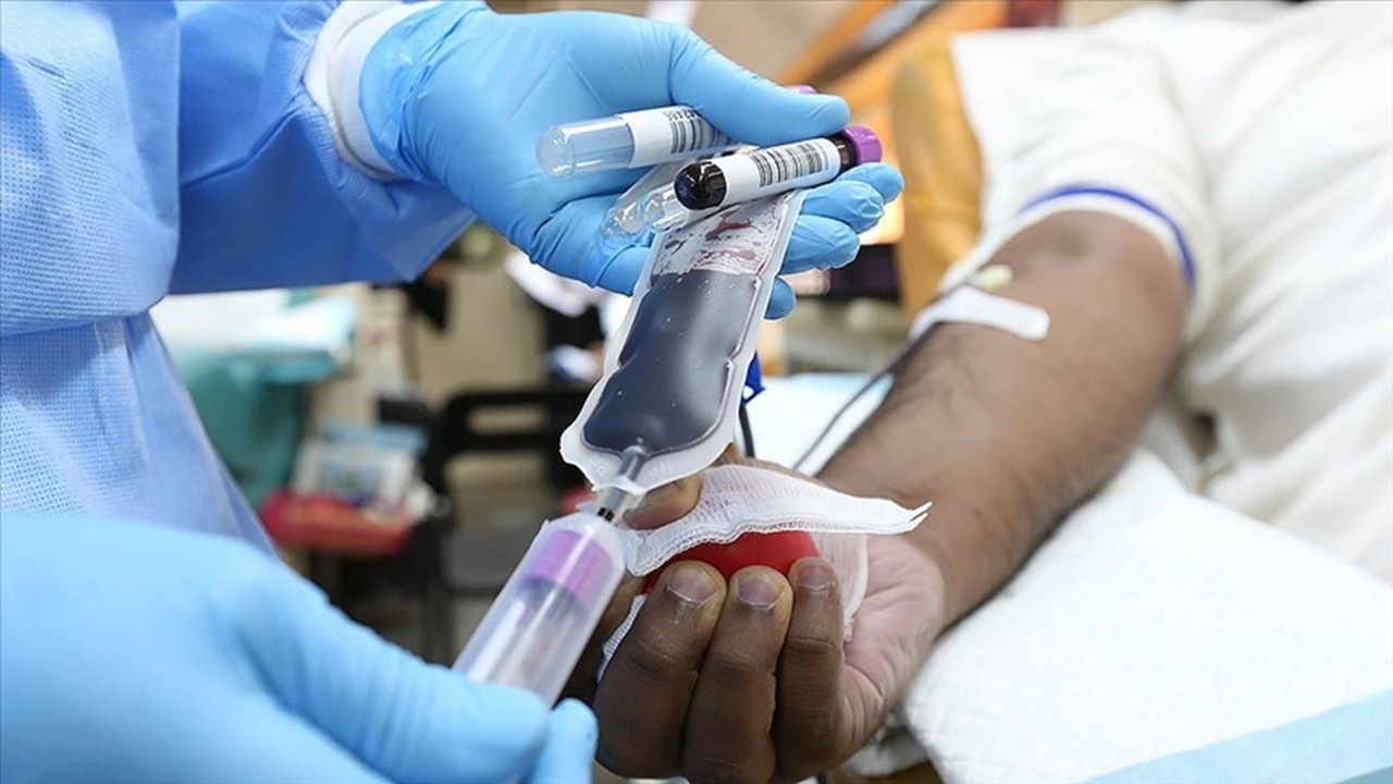İngiltere'de enfekte kan skandalı: 30 bin kişinin HIV ve hepatit bulaşmış kan ile tedavi edildi