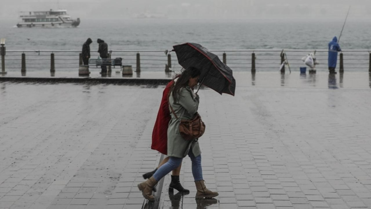 Meteoroloji saat verdi... İstanbul dahil 24 il için uyarı: Gök gürültülü sağanak geliyor
