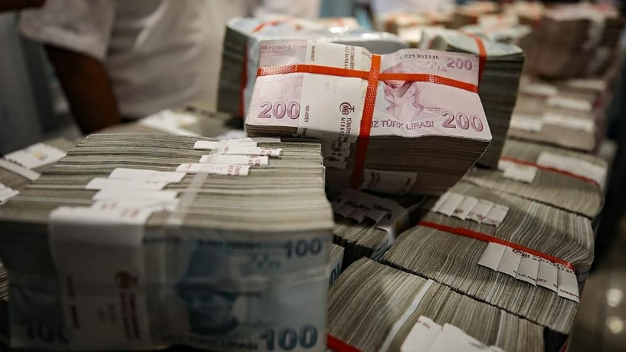 MEVDUAT FAİZİNDE GERİLEME: Bankalar oranları güncelledi, 1 milyon TL'nin getirisi belli oldu