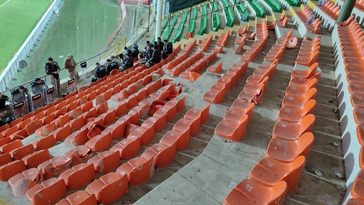 Alanyaspor, Antalyaspor taraftarının stada verdiği zarar için TFF' ye başvuruda bulundu