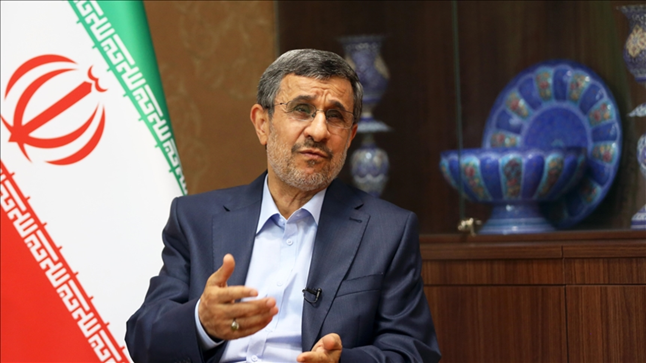 Ahmedinejad 28 Haziran seçimlerinde aday olabileceğini açıkladı