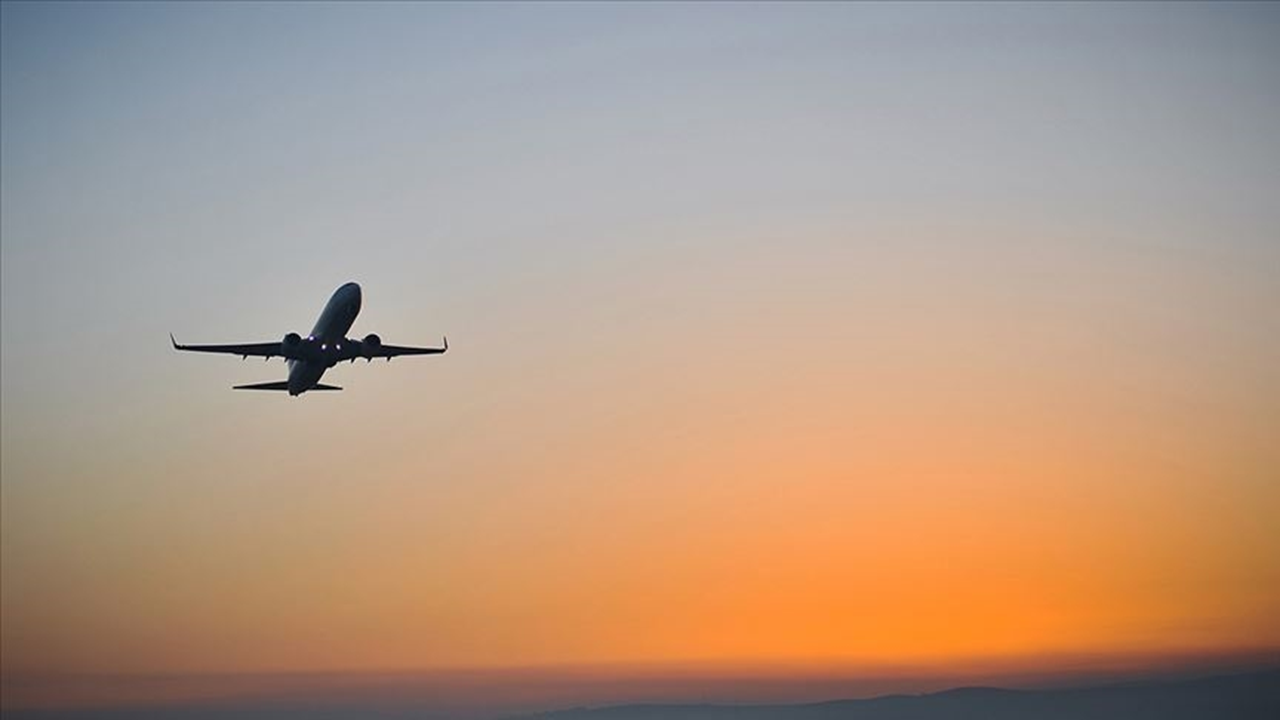 Tahran-Tebriz yolcu uçağı zorunlu iniş yaptı