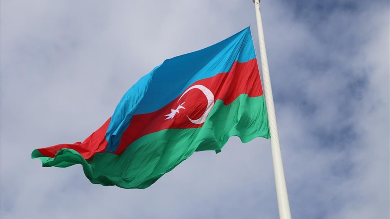 Azerbaycan'dan Fransa açıklaması: 'Cevapsız kalmaycak'