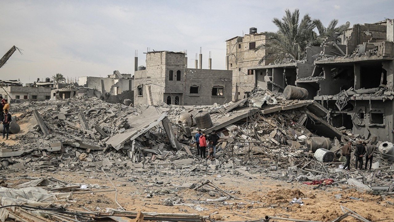 İsrail’den Refah'taki çadır kampına bombalı saldırı: 40 Filistinli yaşamını yitirdi