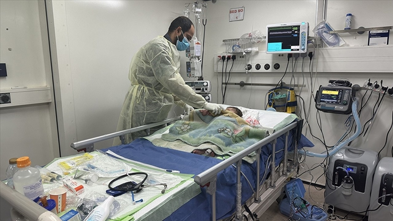 Refah'ta hastaneler hizmet dışı kaldı