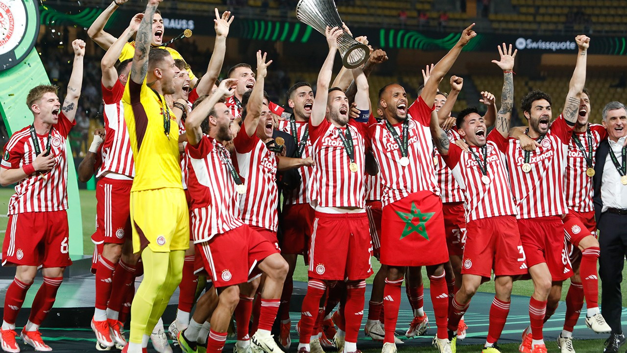 Olympiakos, Konferans Ligi’nde şampiyon oldu