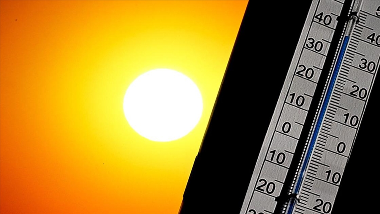 Rekor sıcaklığı gören ilçede bugün 49 derece ölçüldü
