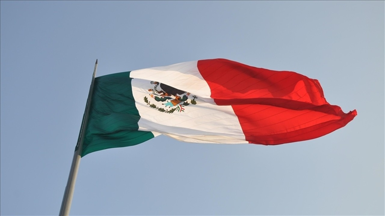 Meksika'da bir ilke doğru: Son anket sonuçları açıklandı