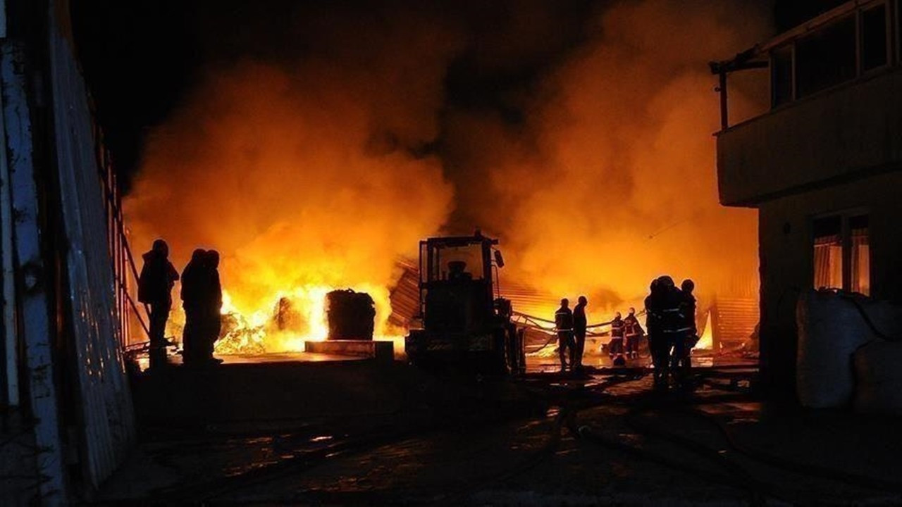Rusya’da rafineri yangını: 2 ölü, 1 yaralı