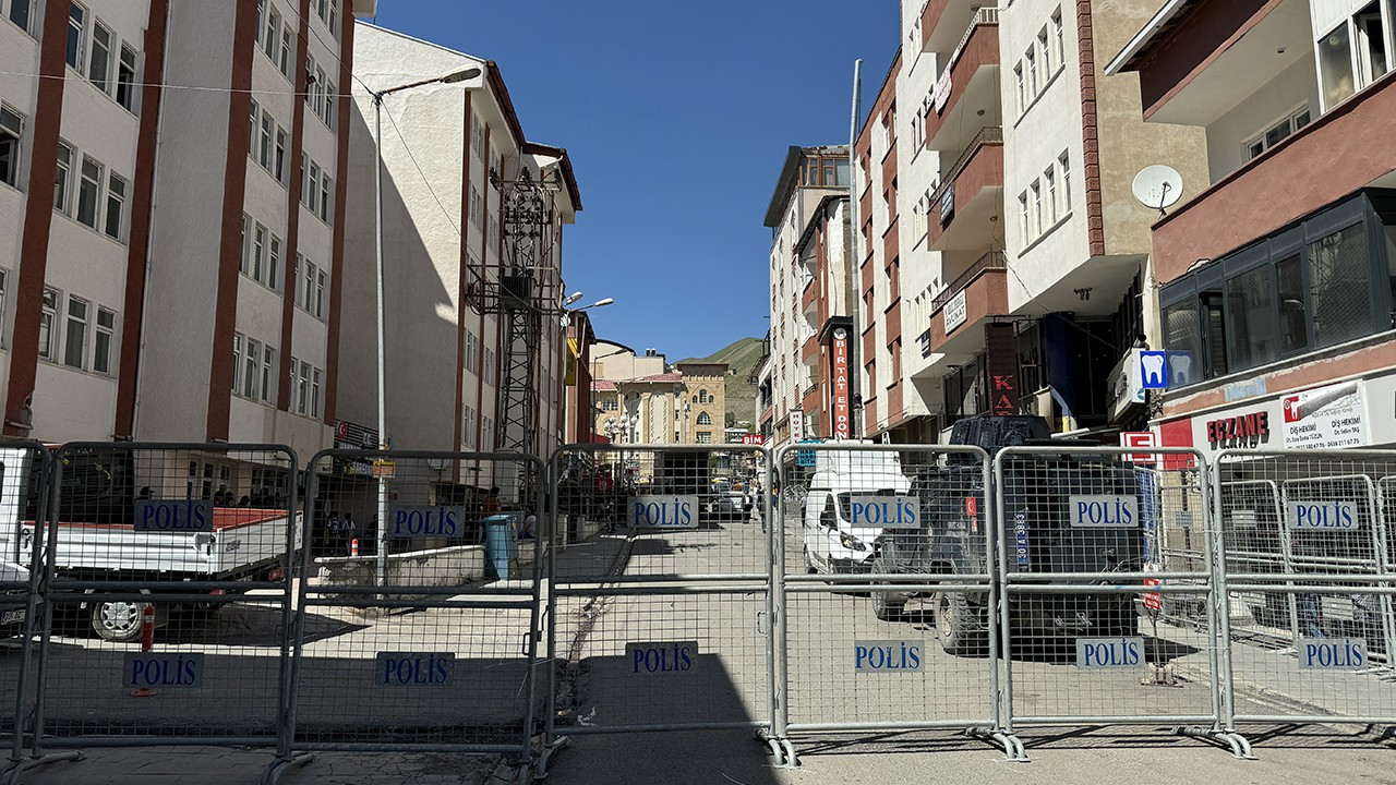 Birçok ilde gösteri yürüyüşü ve açık hava toplantıları yasaklandı