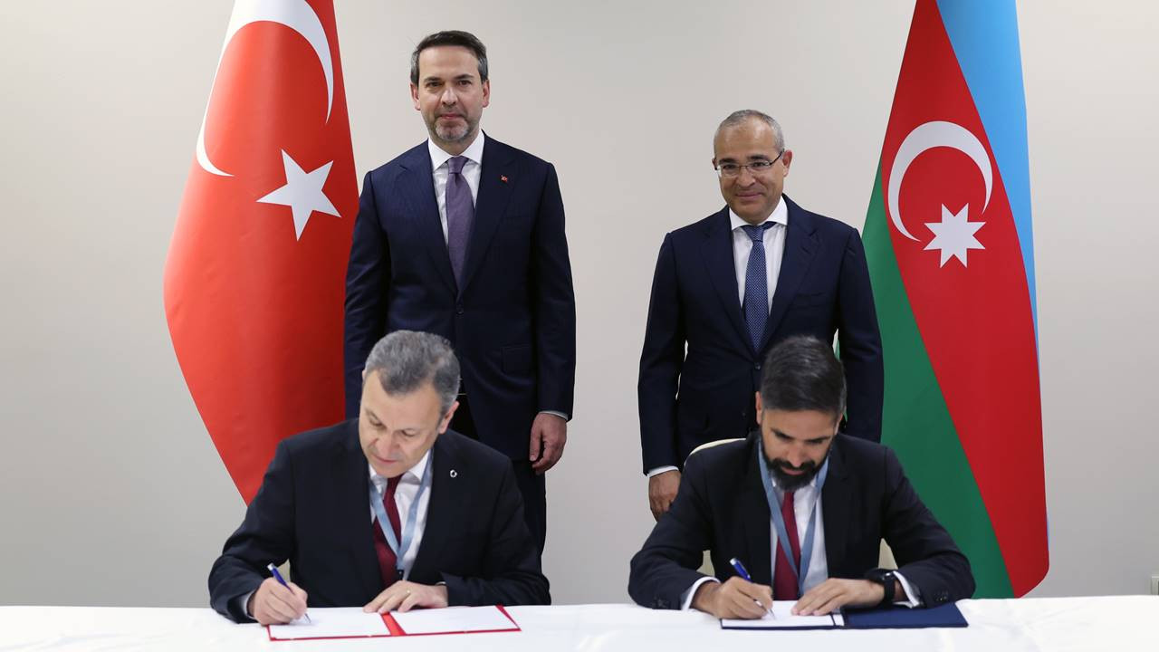Azerbaycan ile Türkiye, doğalgaz anlaşmasını uzattı