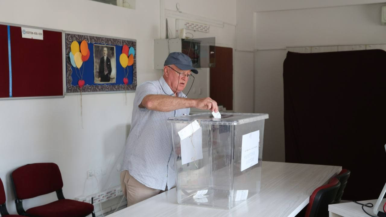 Trakya'da yaşayan çifte vatandaşlar Bulgaristan'daki seçimler için sandık başında