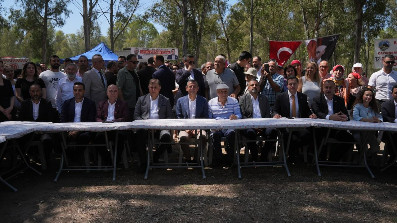 CHP lideri Özgür Özel duyurdu: Buğday üreticileri için büyük miting düzenlenecek
