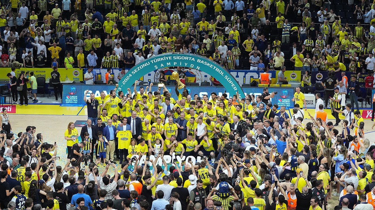 Fenerbahçe Beko 11. kez şampiyon oldu