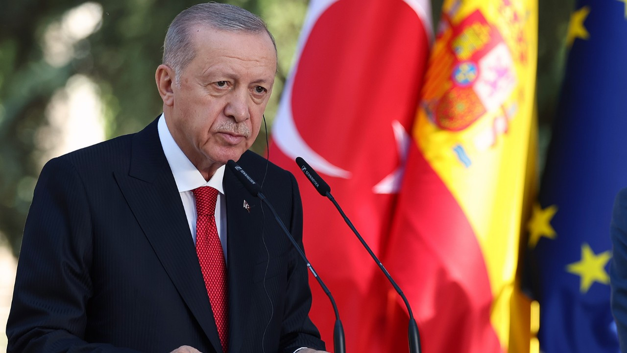 Cumhurbaşkanı Erdoğan'dan yeni uçak gemisi açıklaması