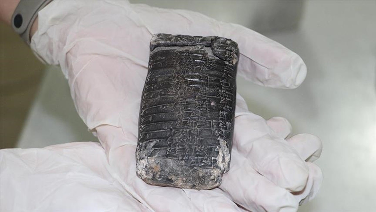 Japon arkeolog Kırıkkale'de Hitit İmparatorluğu'na ait sırlarla dolu 3 bin 300 yıllık tablet buldu