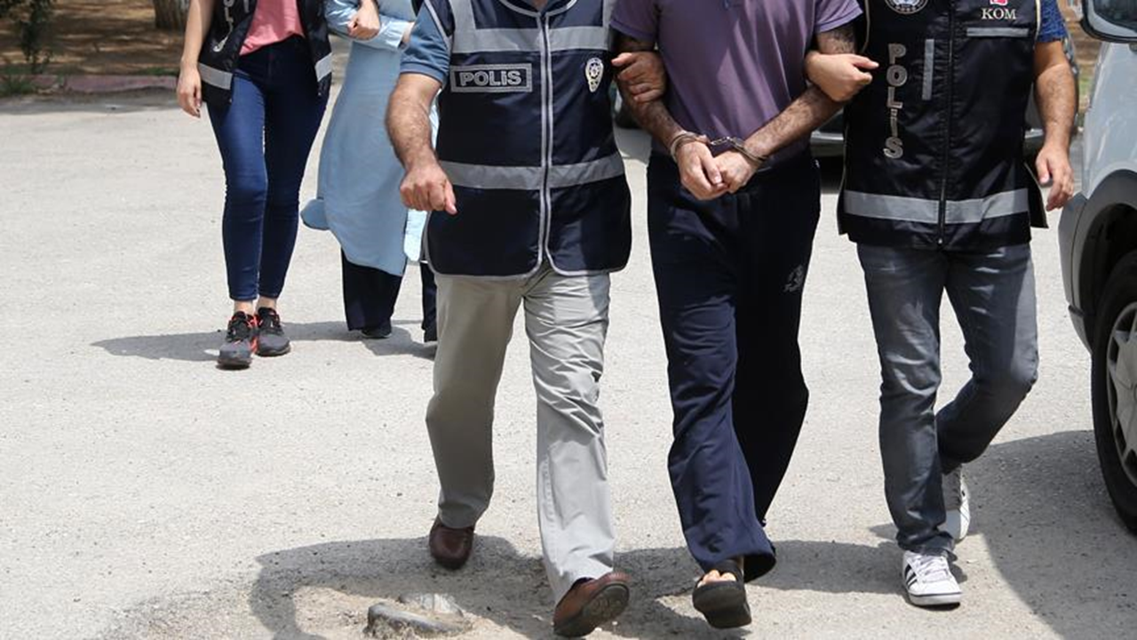 Yunanistan'a geçmeye çalışan 5 terör örgütü mensubu yakalandı