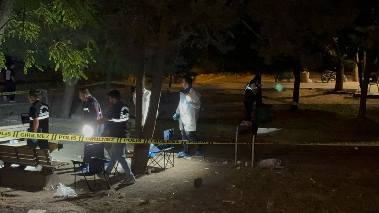 Bakırköy'de hastane bahçesinde silahlı çatışma: 4 yaralı