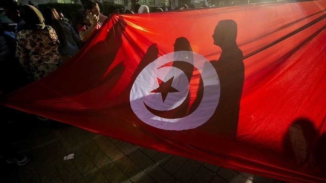 Tunus’taki eski Sağlık Bakanı Abdullatif el-Mekki cumhurbaşkanı adaylığını duyurdu