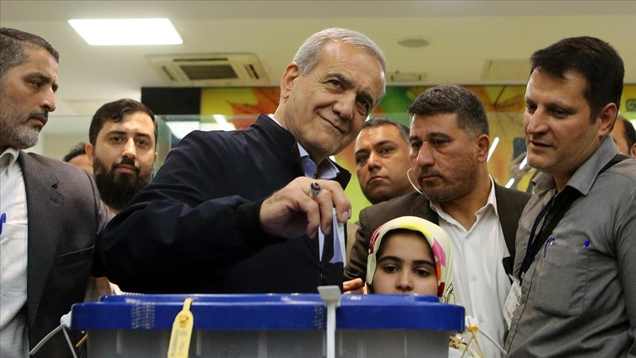 İran'da seçimler ikinci tura kaldı!