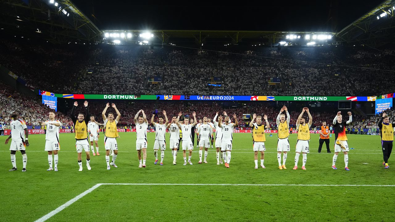 EURO 2024'te ev sahibi Almanya çeyrek finalde!