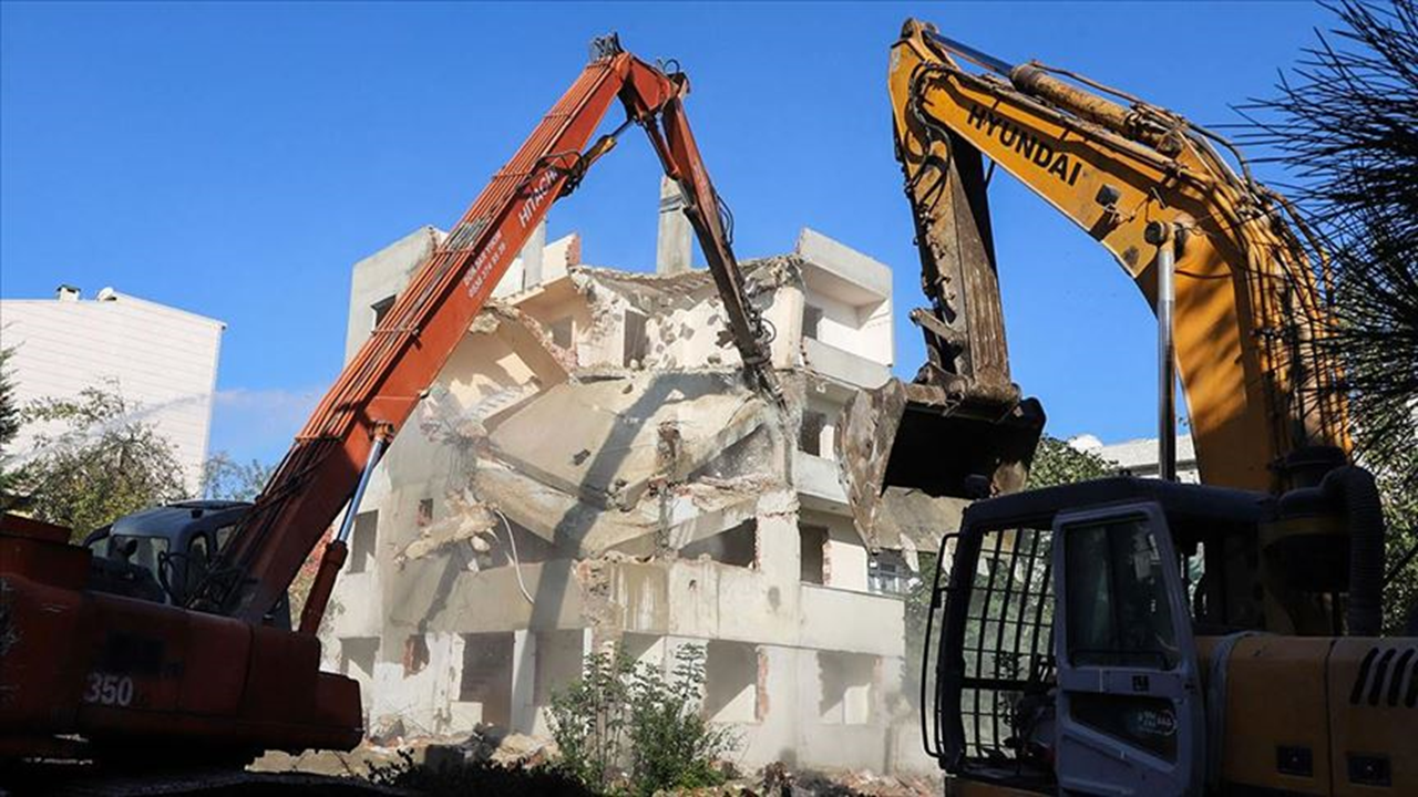 Samsun'daki 741 binada yıkım çalışması başlatıldı