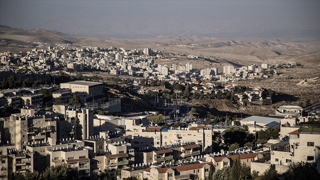 İsrail'in Batı Şeria planı: Yasa dışı konut hazırlığı