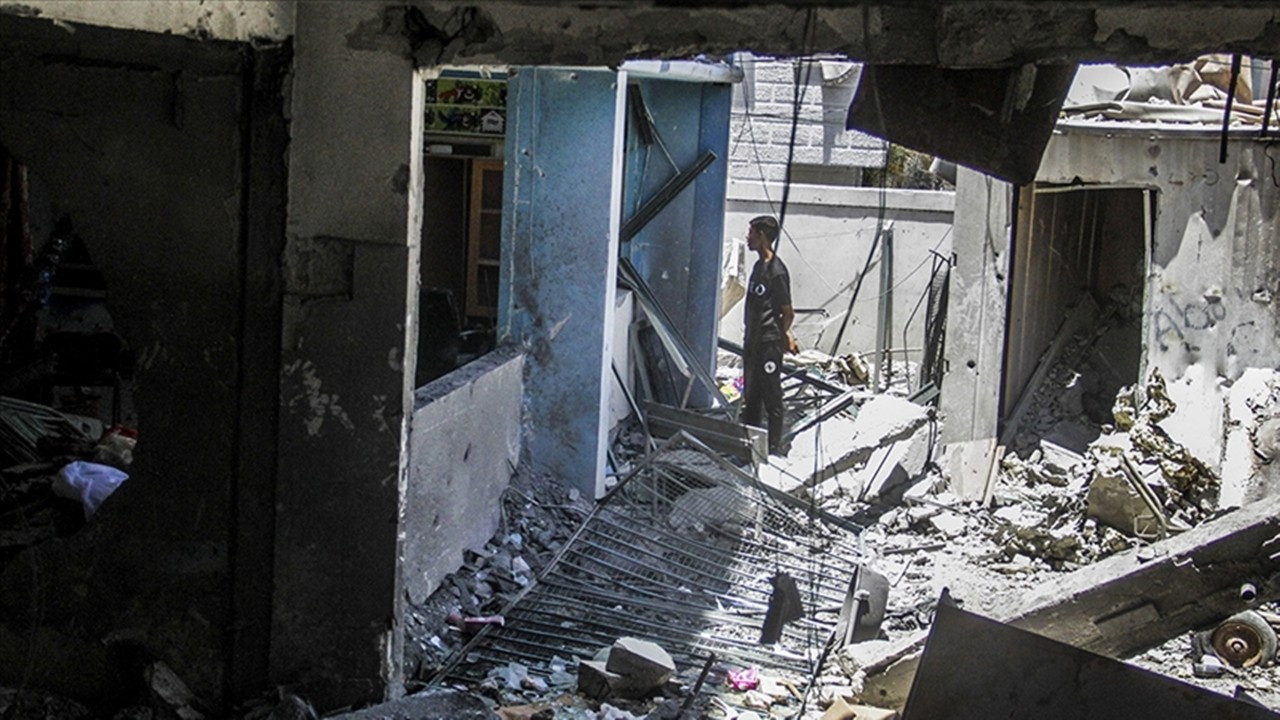 Sivillerin sığındığı okula bombalı saldırı: 5 ölü, 15 yaralı