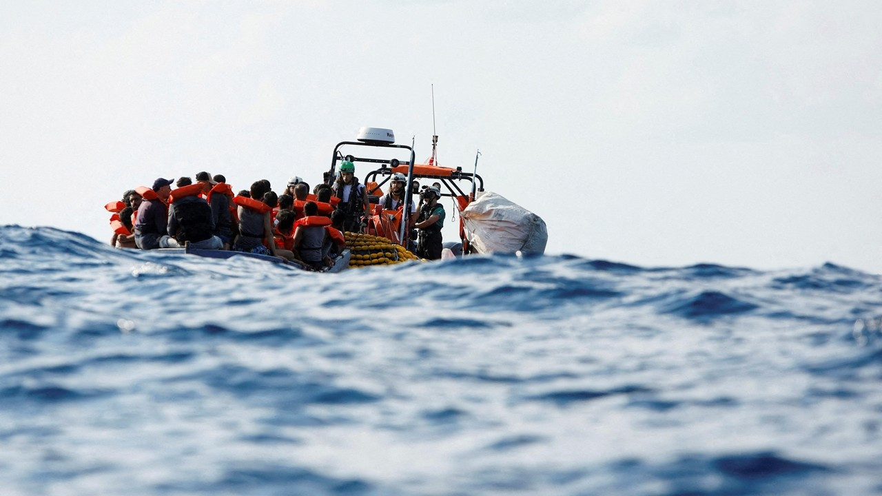 Göçmen teknesi alabora oldu: Çok sayıda ölü var