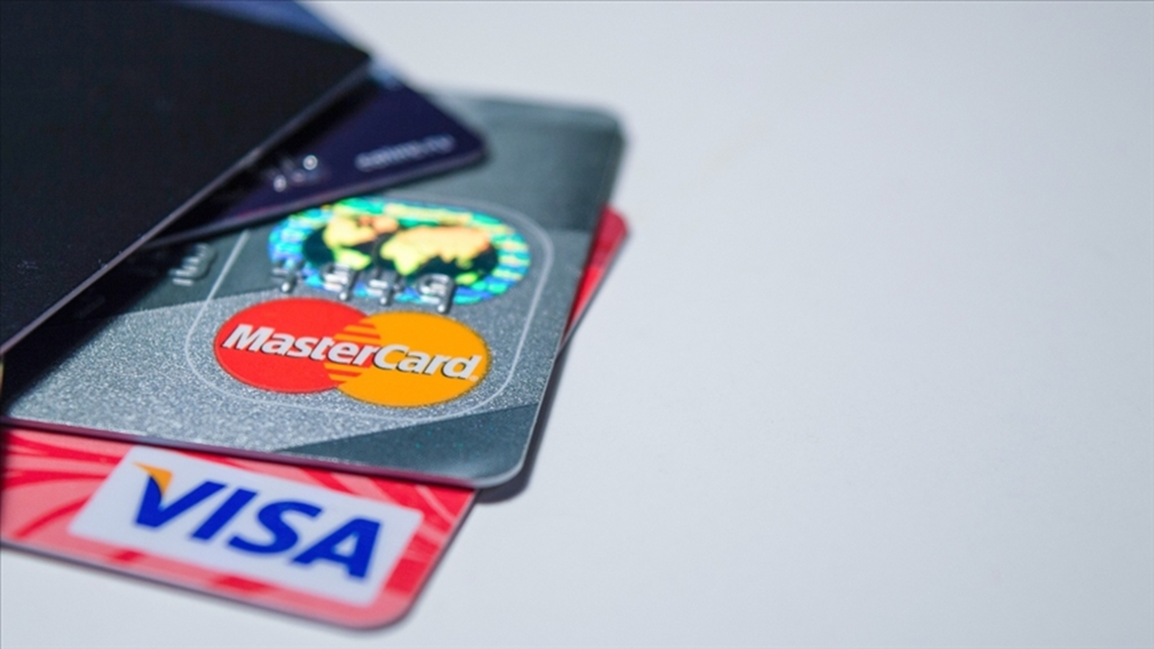 Visa ve Mastercard'dan AB komisyonlarını 5 yıl daha düşük tutma kararı